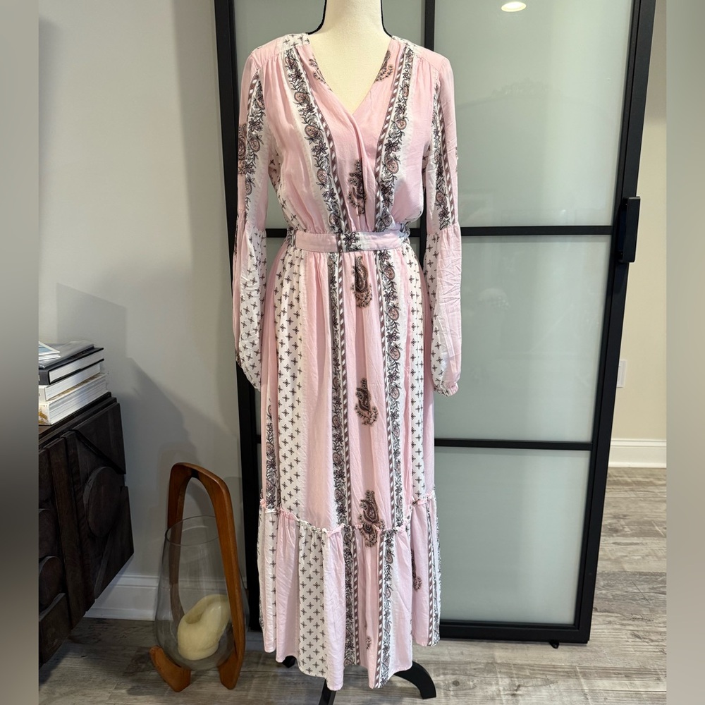 Anthropologie Pink and White Patterned Long Sleeve Dress